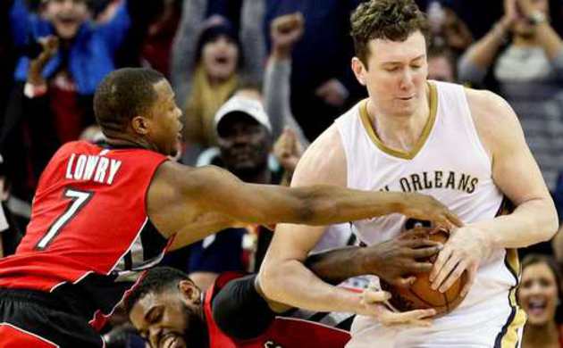 Pelicans Ömer Aşık'la kazandı