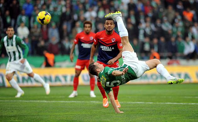 Timsah'ı kırmızı da durduramadı: 2-1
