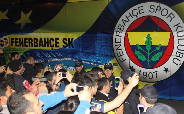 Fenerbahçe'ye coşkulu karşılama