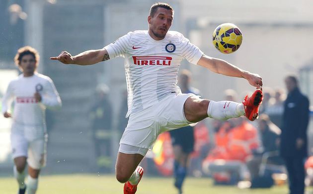 Podolski geliyor
