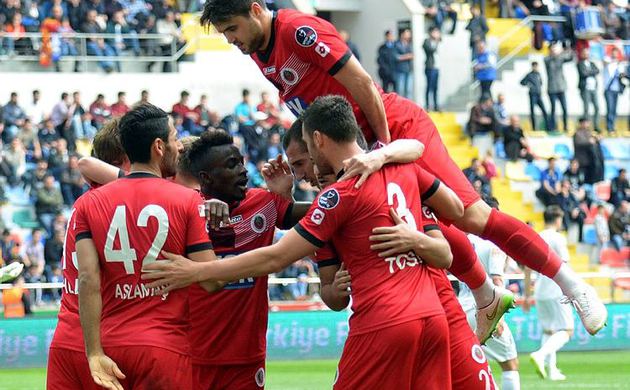 Gençlerbirliği deplasmanda 4 köşe