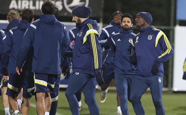F.Bahçe'de derbi öncesi Alper sevinci