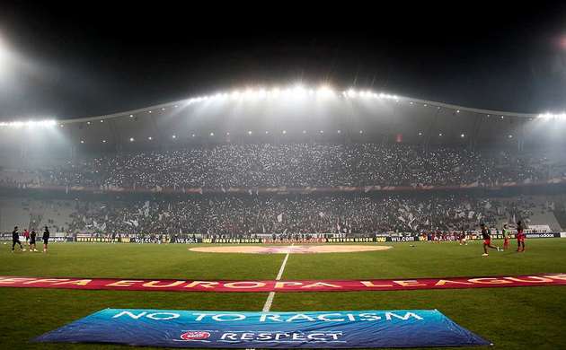 Olimpiyat'ta boş koltuklar satışta!