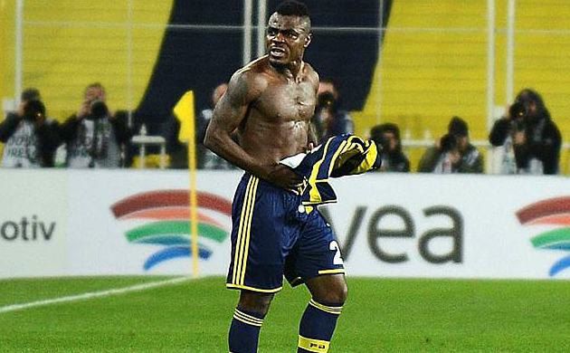 Emenike sahayı terk etti