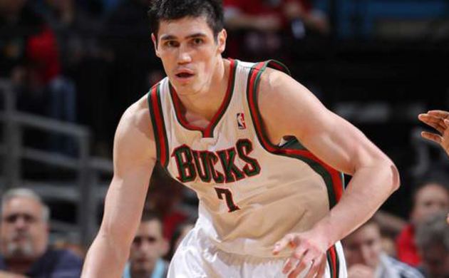 Bucks, Indiana Pacers'ı 111-107 yendi