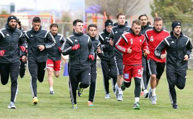 Sivasspor'da futbolculara izin