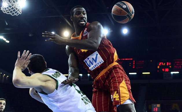 Panathinaikos elden kaçtı
