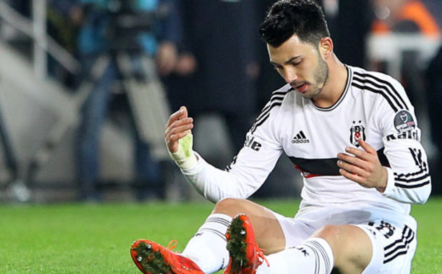 Tolgay Arslan sakatlandı