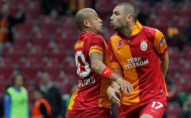 Aslan'a çifte müjde