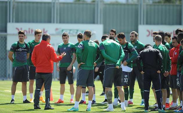 Bursspor hazırlıklarını sürdürdü