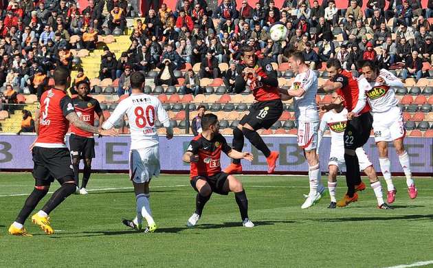 Yiğido deplasmanda 'esti'