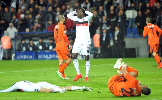 Kartal ağır yaralı
