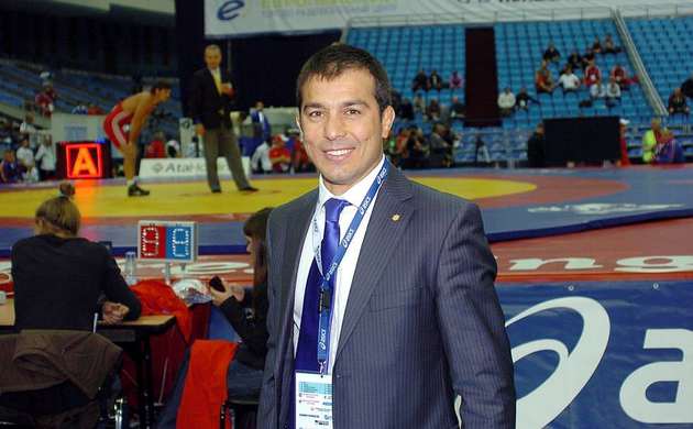 Eroğlu altyapının çökmesine dikkat çekti