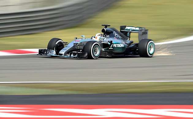 Formula 1'de Hamilton rüzgarı