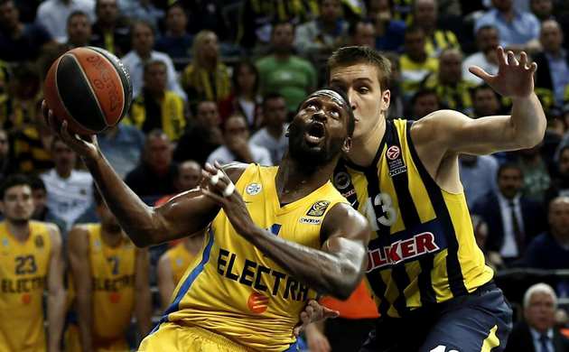 Fenerbahçe'den muhteşem geri dönüş