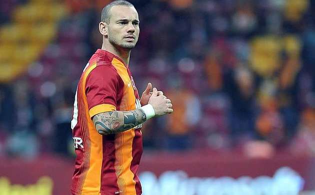 Aslan 10'suz zorlanıyor