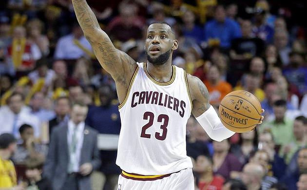 Cavaliers, LeBron James ile güldü