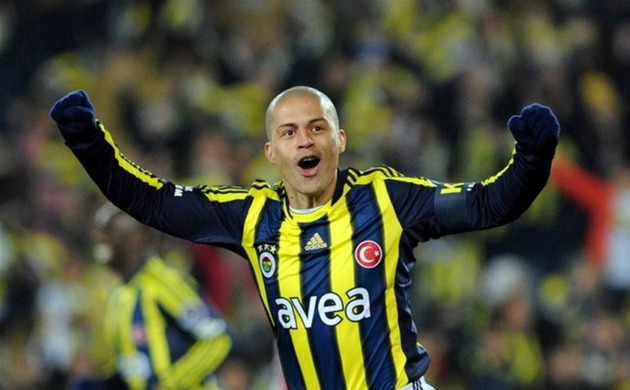 Alex'e yapılanlar Hagi'ye yapılsa ...