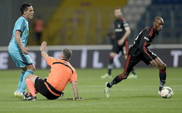 Trabzonspor'dan Beşiktaş'a büyük çalım!