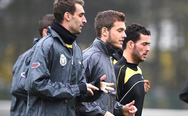 Belçikalı futbolcunun maçta kalbi durdu