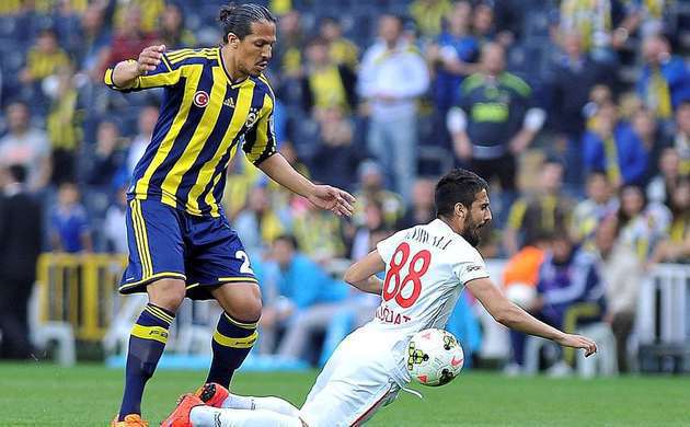Bruno Alves cezalı duruma düştü