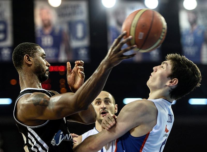 Kartal derbide kayıp