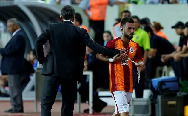Hamzaoğlu: Emre soyunma odasında özür diledi