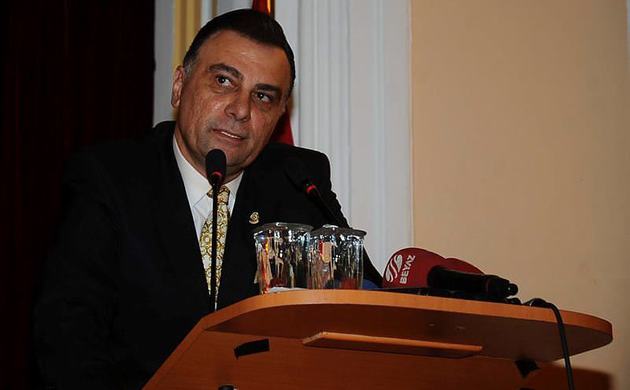 "3 yıldız transferi sözü mantıksız ve ayıp"