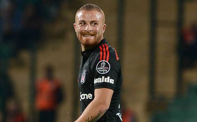 Derbi öncesi Gökhan Töre şoku!