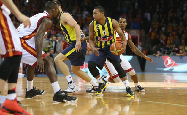 Fenerbahçe Ülker yarı finalde