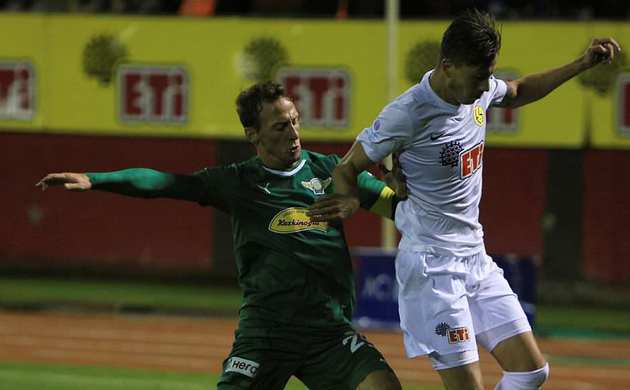 Akhisar Eskişehir'i üçledi