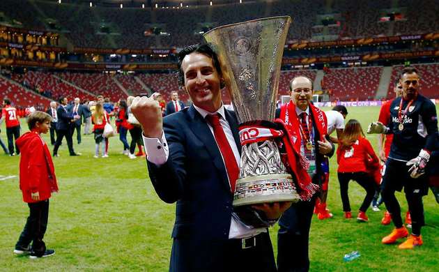 Unai Emery sözleşme uzattı