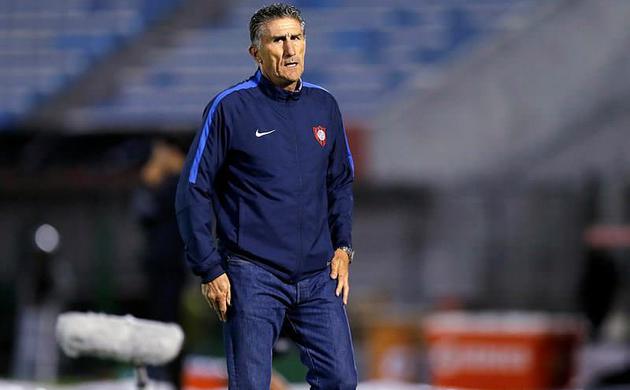 F.Bahçe'ye şarkıcı hoca