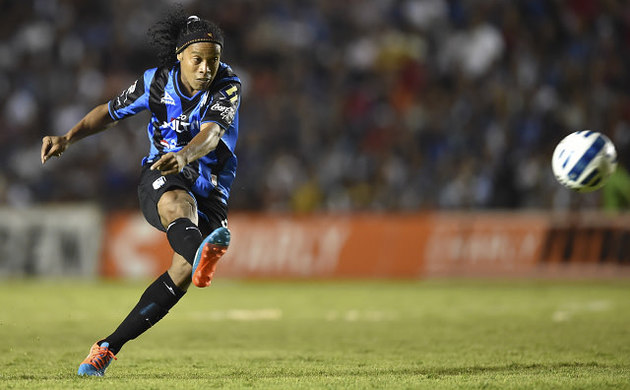 Ronaldinho için bağış topluyorlar!