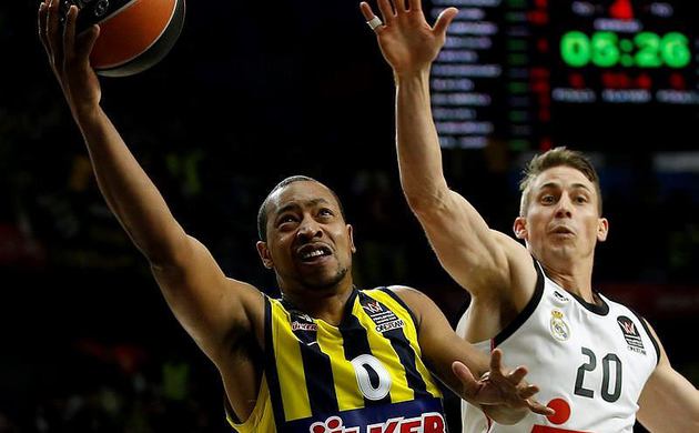 Yıldız oyuncu Fenerbahçe'den ayrıldı