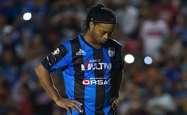 Ronaldinho'nun sözleşmesi feshedildi