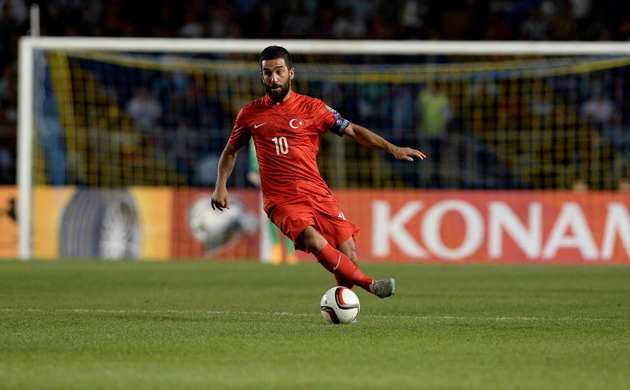 Devler Arda'nın peşinde