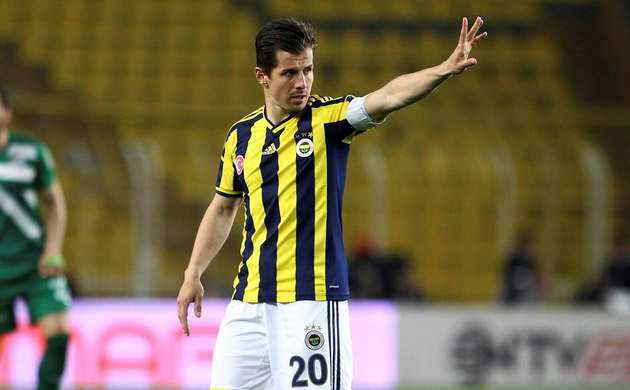F.Bahçe'den Emre kararı