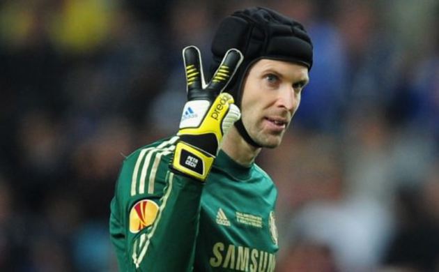 Cech imzaladı, sıra Ospina'da