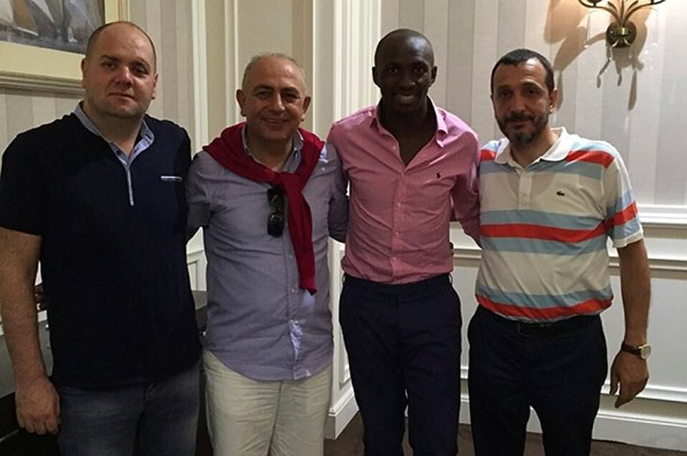 M'Bia'ya 2 milyon euro imza parası