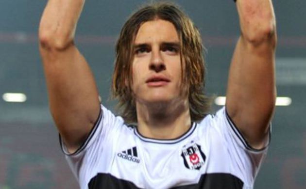 Genç oyuncu takımdan ayrıldı