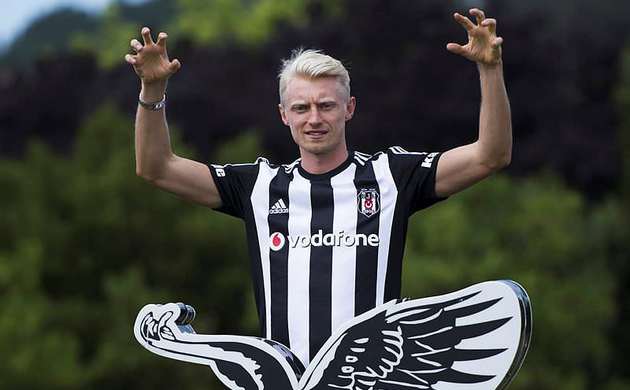 Andreas Beck imzayı attı