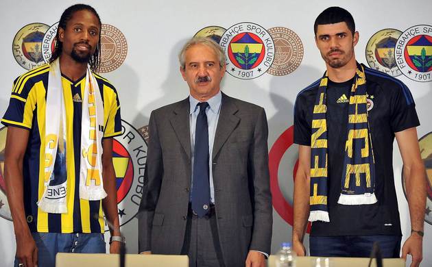 F.Bahçe imzaları attırdı