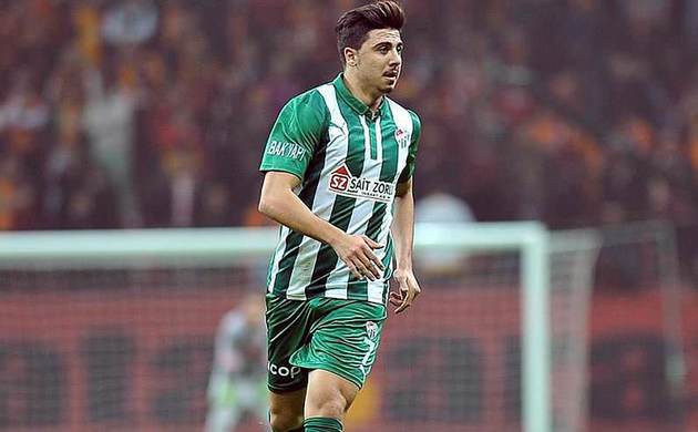 Bursasporlu Ozan Tufan'a Valencia ilgisi