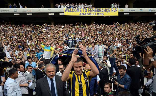 Van Persie resmen Fenerbahçe'de