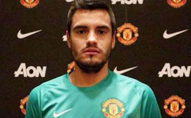 Manchester United, kaleci Romero'yu transfer etti