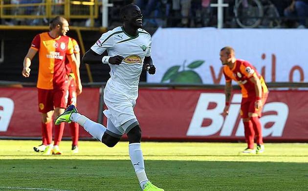 Ibra'yı beklerken Niasse geliyor
