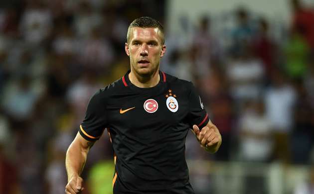 Podolski ipten aldı