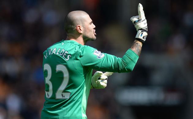 Victor Valdes Beşiktaş'a ateş püskürdü!