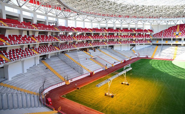 Güneş enerjili stadın açılışı için geri sayım